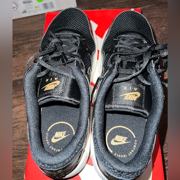 Nike Women’s Cheetah Air Max - Picture 2 of 5